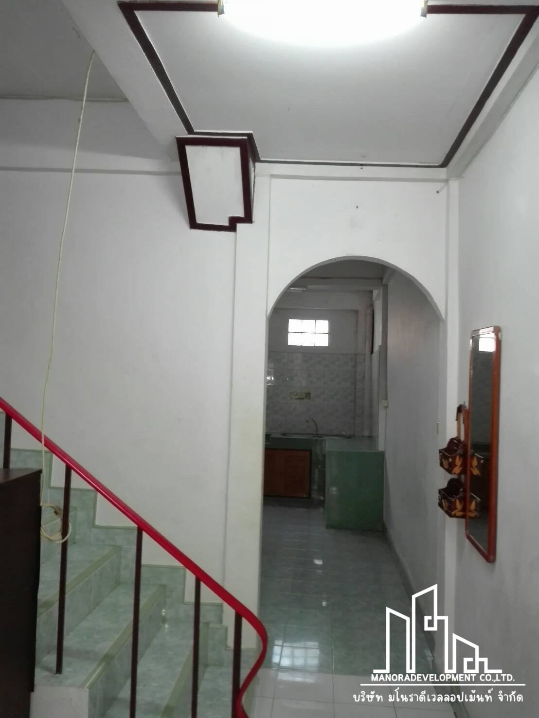 อาจเป็นรูปภาพของ การจัดแสง และ ข้อความพูดว่า "MANORADEVELOPMENT MANORA ለን ADEVE DE VEL OPMENT CO.,LTD. บริษัท มโนราดีเวลลอปเม้นท์ ราย จำกัด"